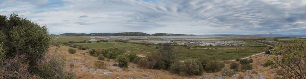 La barre de l'Evêque et l'étang de Campignol vue depuis le Roc de Conilhac