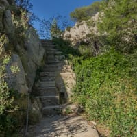 L'escalier menant à la passerelle