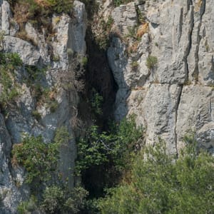 Le porche de la grotte I de las Caounos