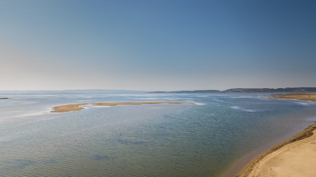 L'étang de l'Ayrolle depuis le grau de la Vieille-Nouvelle