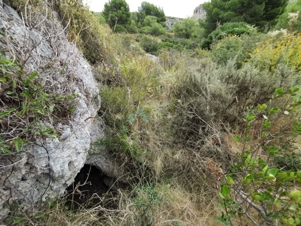 La grotte basse de la Vigne Perdue
