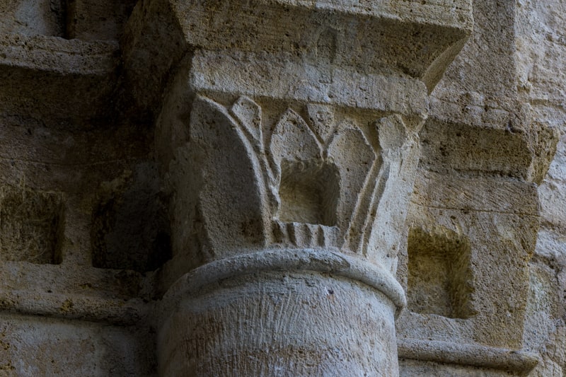 Le chapiteau n°3 de l'église Notre-Dame des Olieux